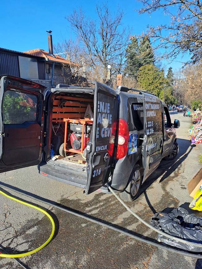 Odgušenje kanalizacije WOMA vozilom